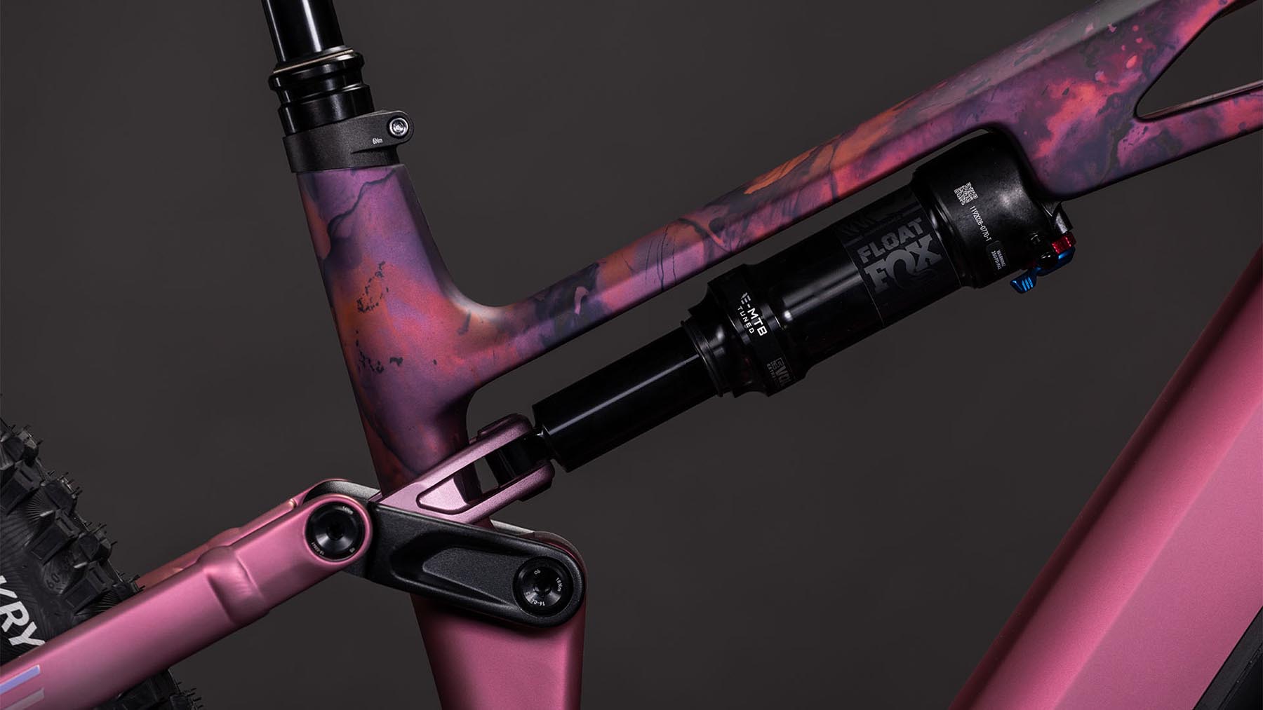 102520-Cube-Stereo-Hybrid-ONE44-HPC-SLX-800-shiftblush-n-art-2026-EBike-Fully-Mountainbike-03