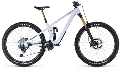 Mountain bike Cube Stereo ONE77 C:68X SLT Enduro in bianco.