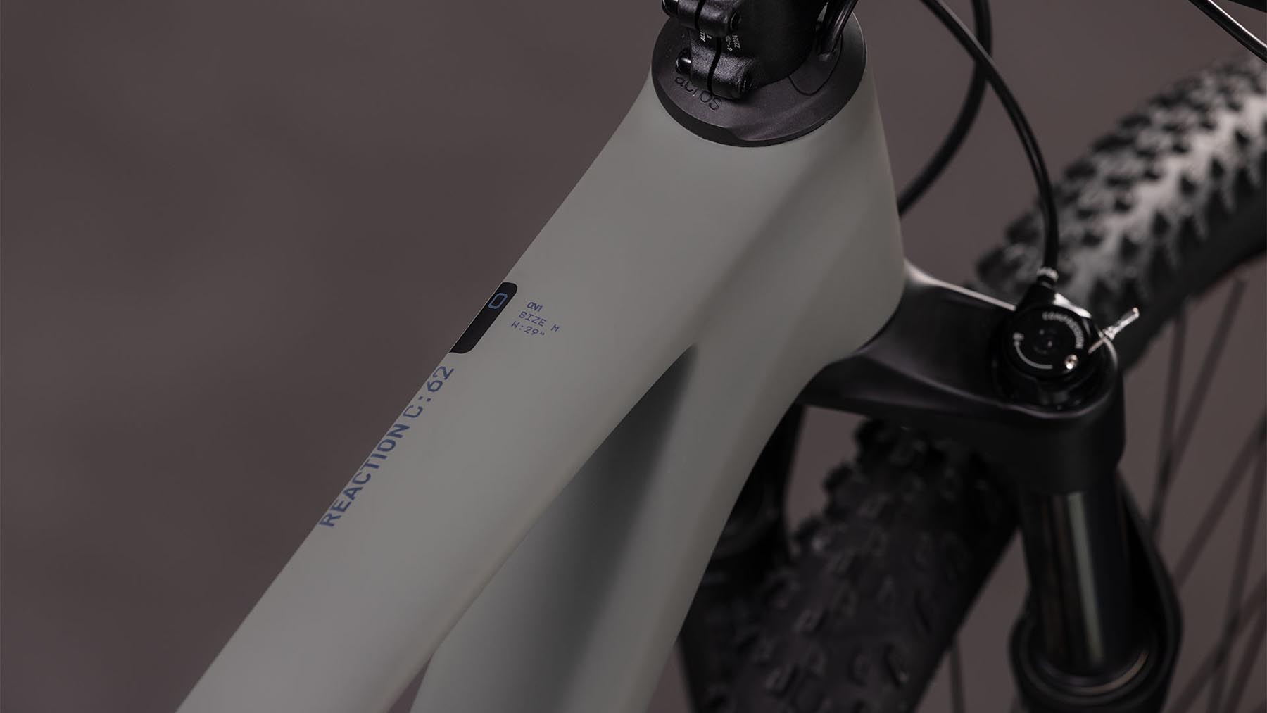 145100-Cube-Reaction-C-62-ONE-oldgrey-n-black-2026-Hardtail-Mountainbike-01