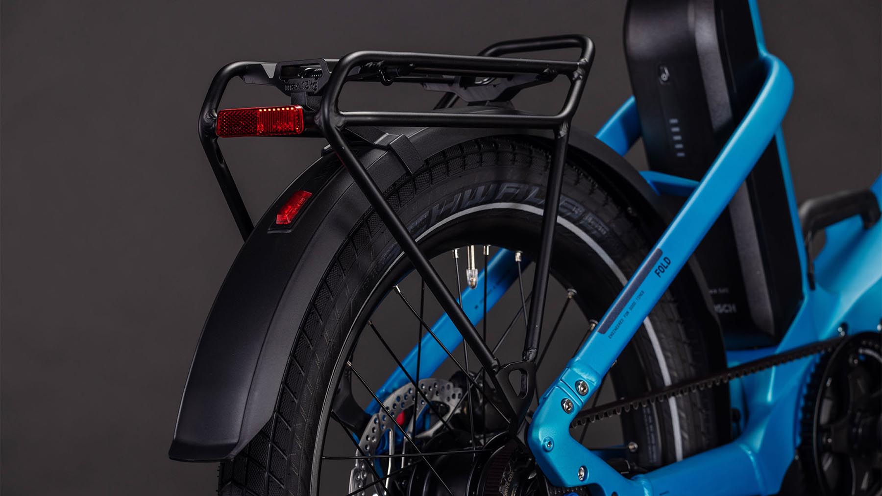 120110-Cube-Fold-Hybrid-Comfort-545-azure-n-reflex-2026-EBike-Faltrad-02