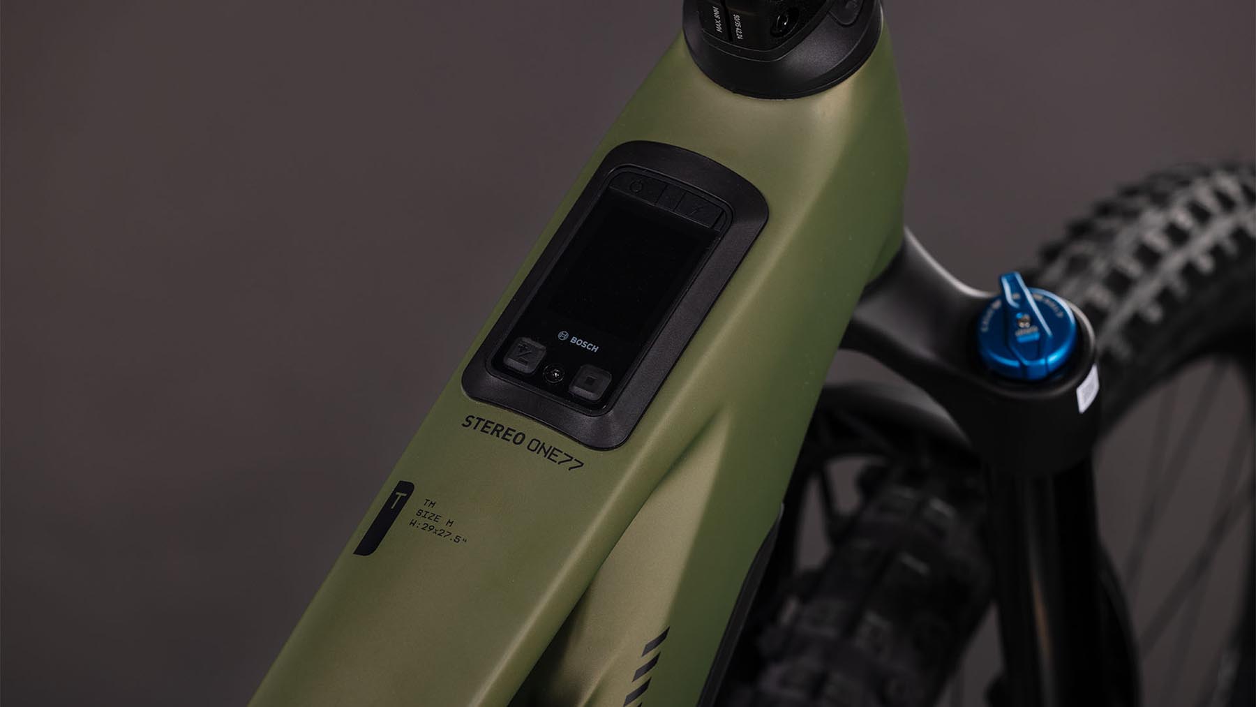 103400-Cube-Stereo-Hybrid-ONE77-HPC-TM-800-reedgreen-n-matrix-2026-EBike-Fully-Mountainbike-01