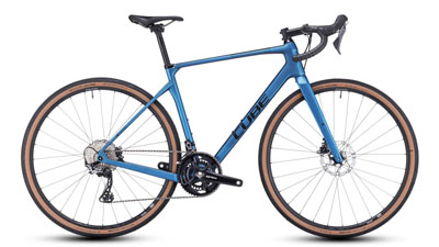 Bicicletta gravel Cube Nuroad C:62 Race in blu.