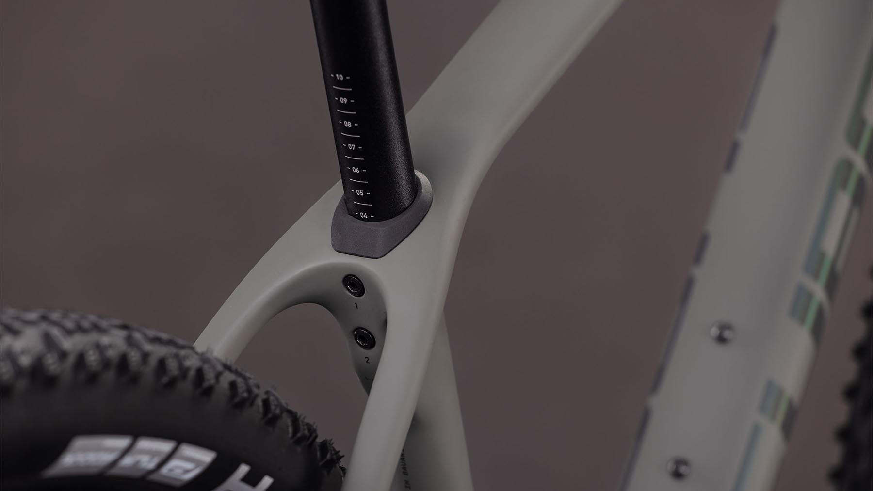 145100-Cube-Reaction-C-62-ONE-oldgrey-n-black-2026-Hardtail-Mountainbike-02