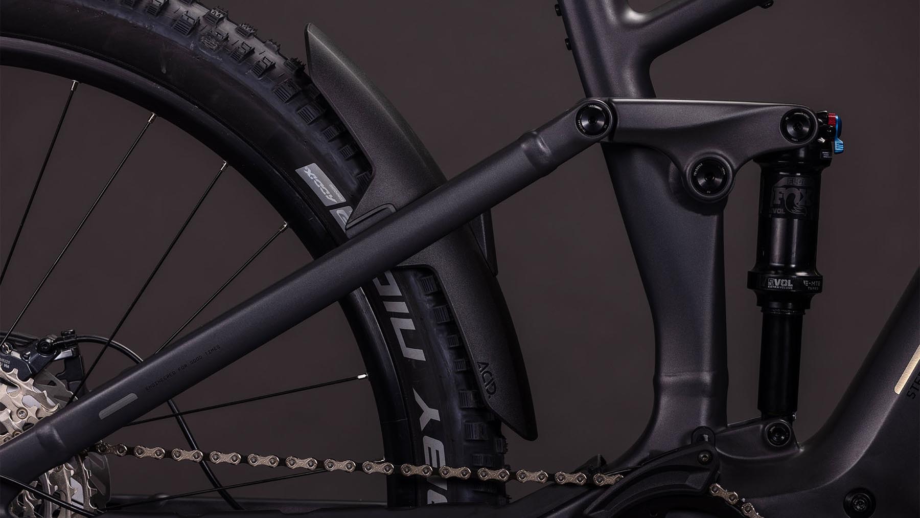 102300-Cube-Stereo-Hybrid-ONE44-EXC-800-irongrey-n-chrome-2026-EBike-Fully-Mountainbike-02