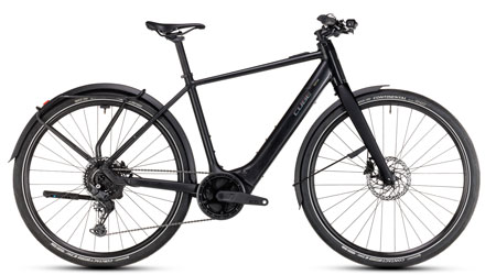 Si vede una e-bike nera Cube Editor Hybrid SLT.